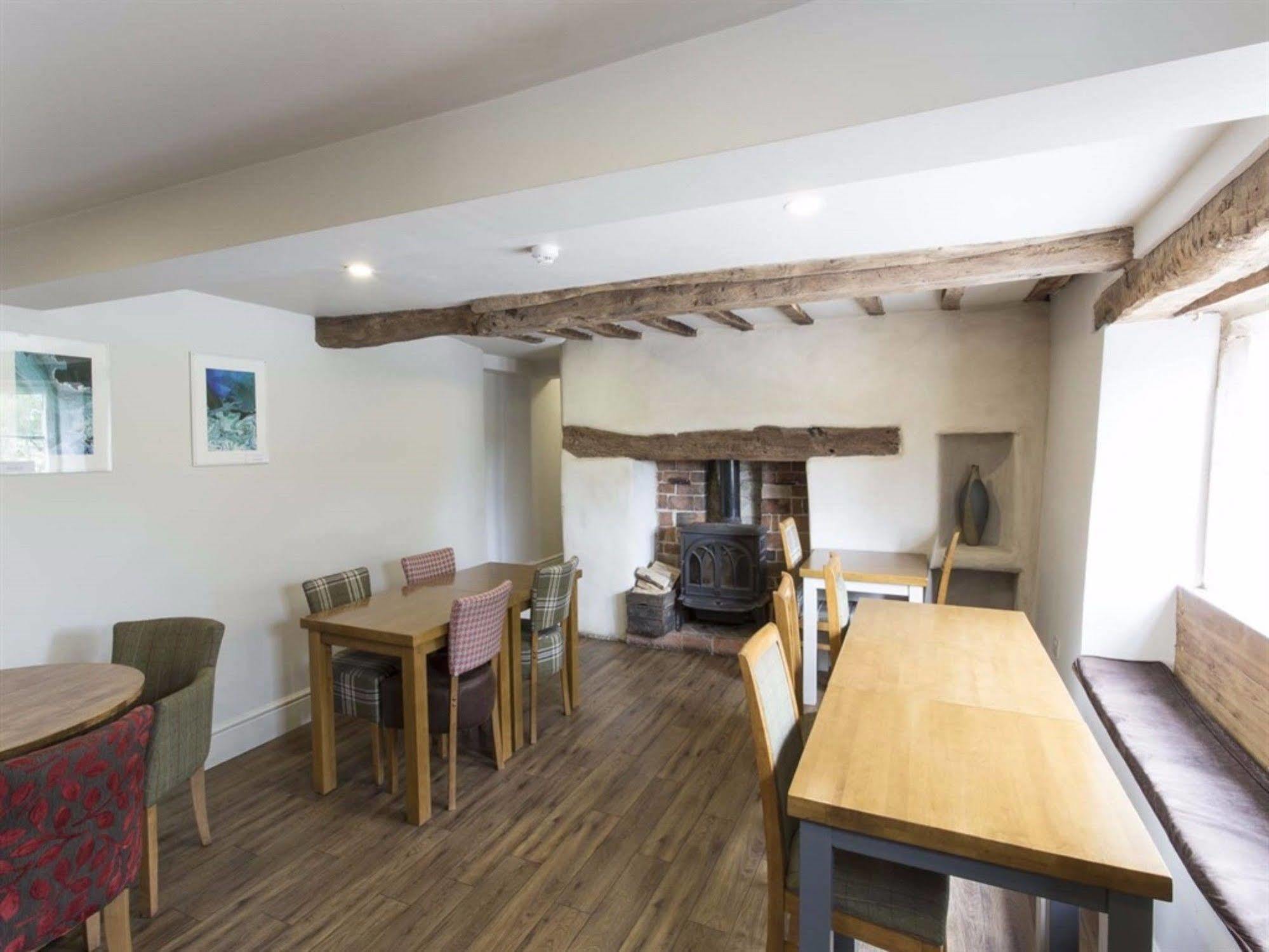 The Bell Inn Stroud  Luaran gambar